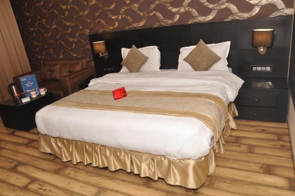 Hotel Gulmarg Regency Shimla Exterior foto